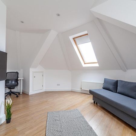 Great 1 Bedroom In Hounslow With Free Parking Abbey Wood Екстер'єр фото