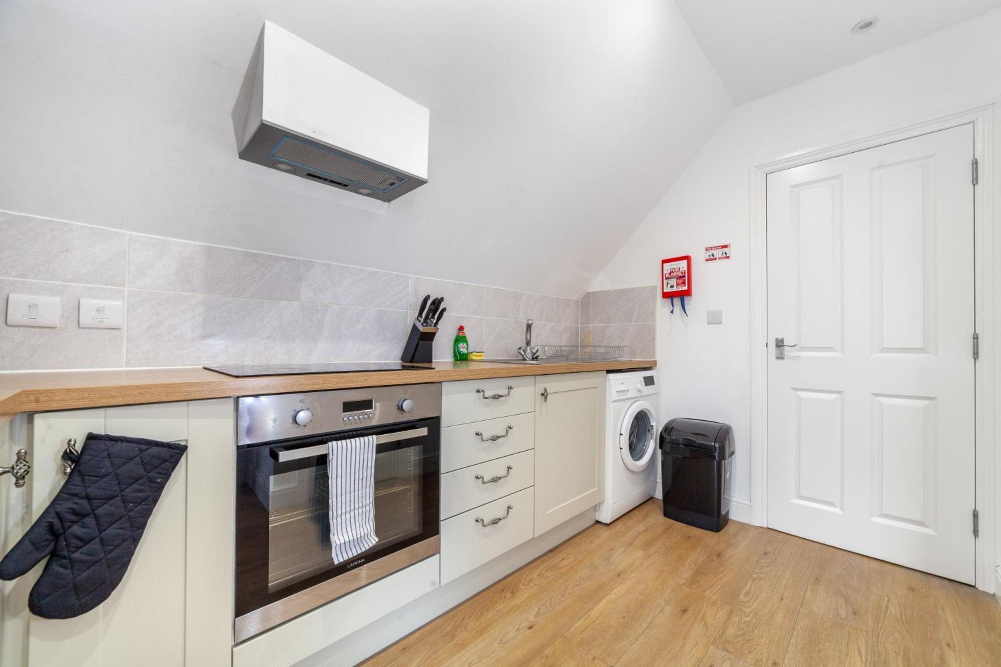 Great 1 Bedroom In Hounslow With Free Parking Abbey Wood Екстер'єр фото