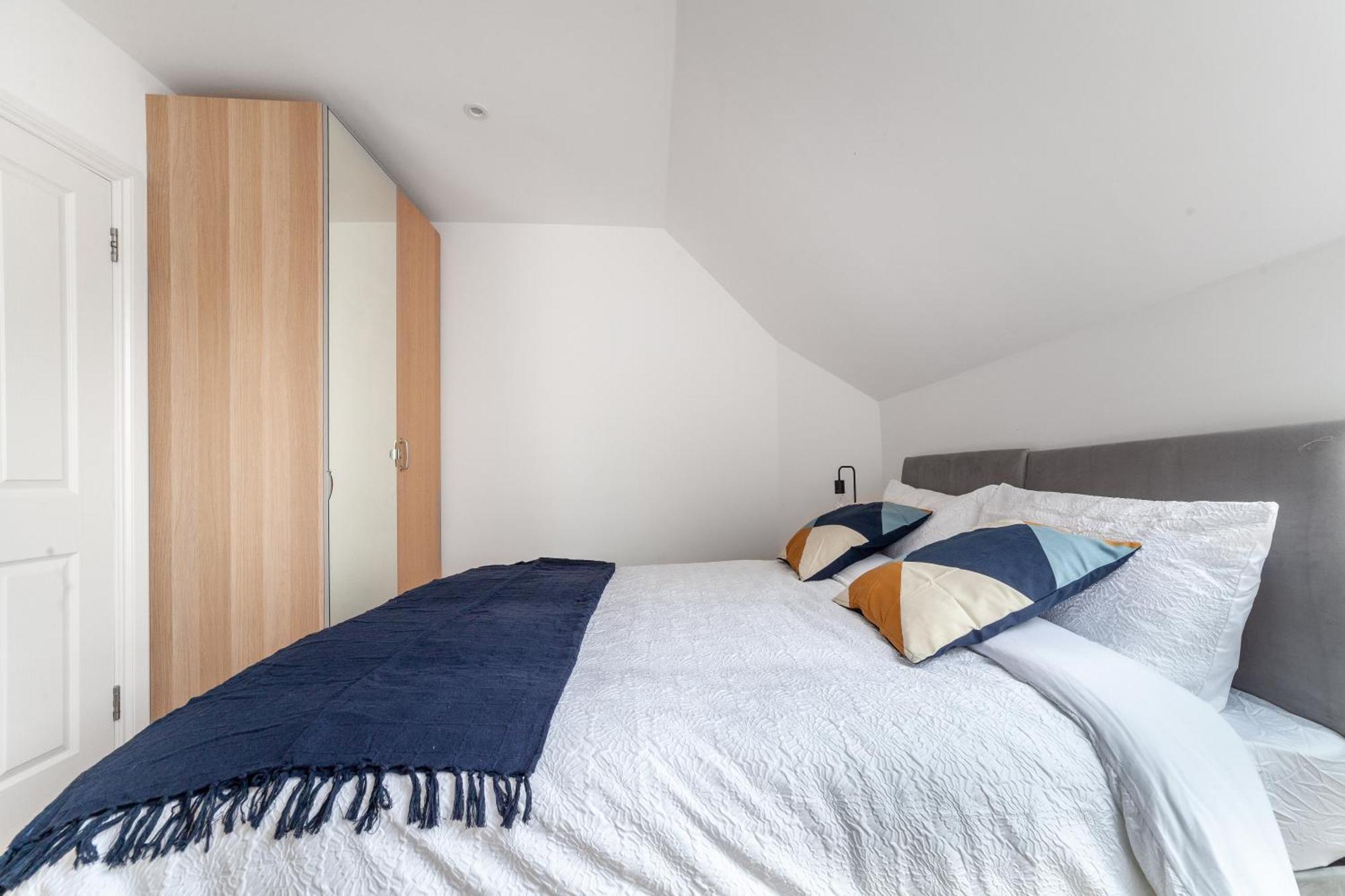 Great 1 Bedroom In Hounslow With Free Parking Abbey Wood Екстер'єр фото